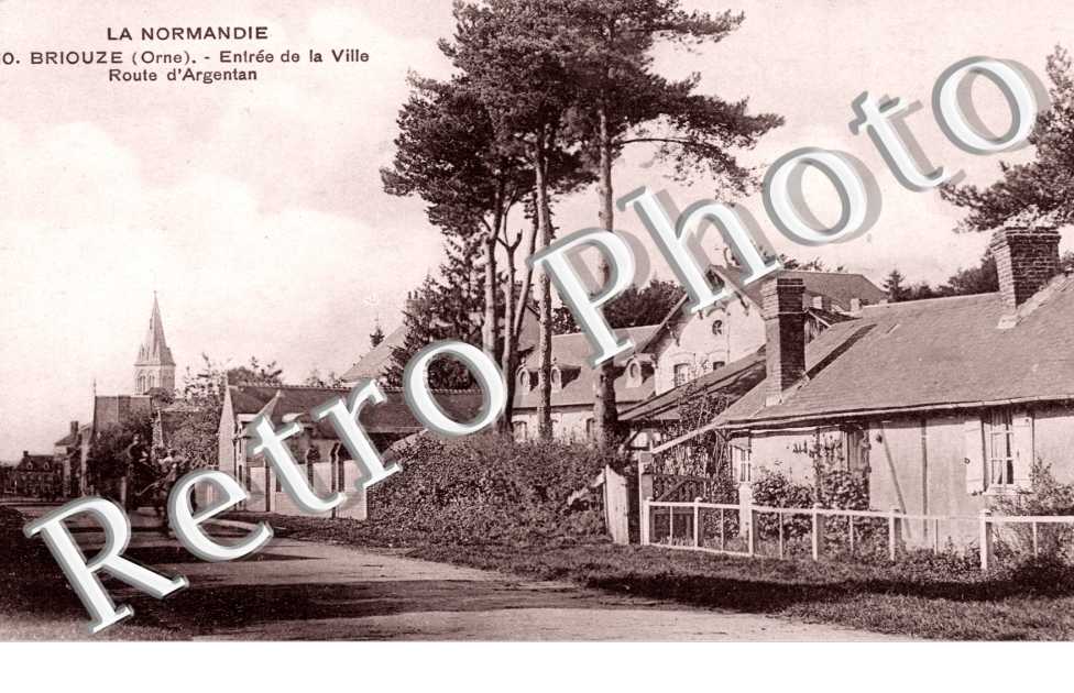 Entree de la Villa, Route d&#039;Argentan