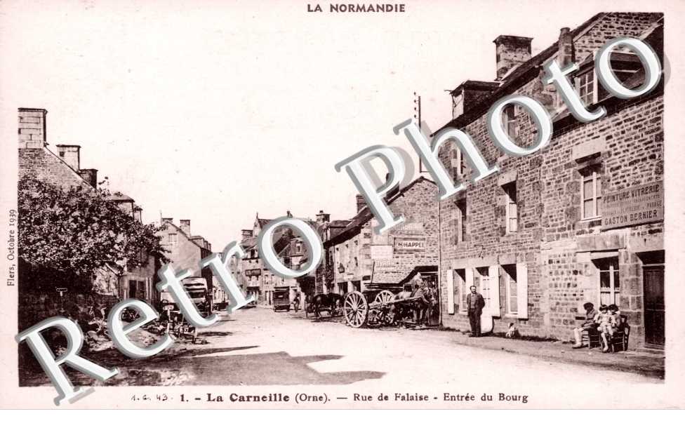 rue de la Falaise, entree du bourg