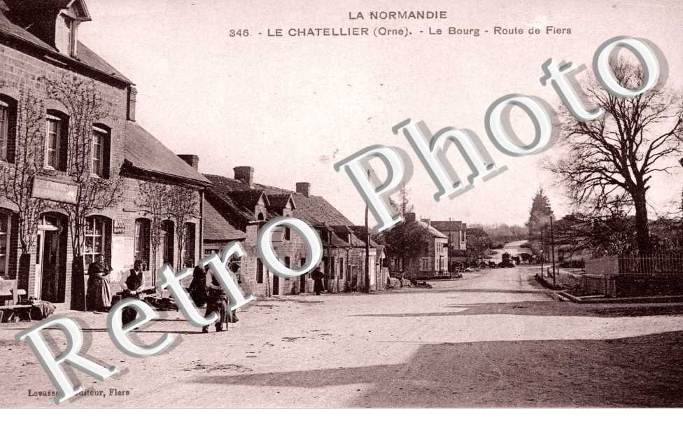 le bourg, route de Fiers