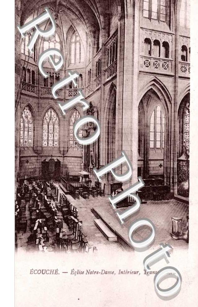 Interieur de l'eglise