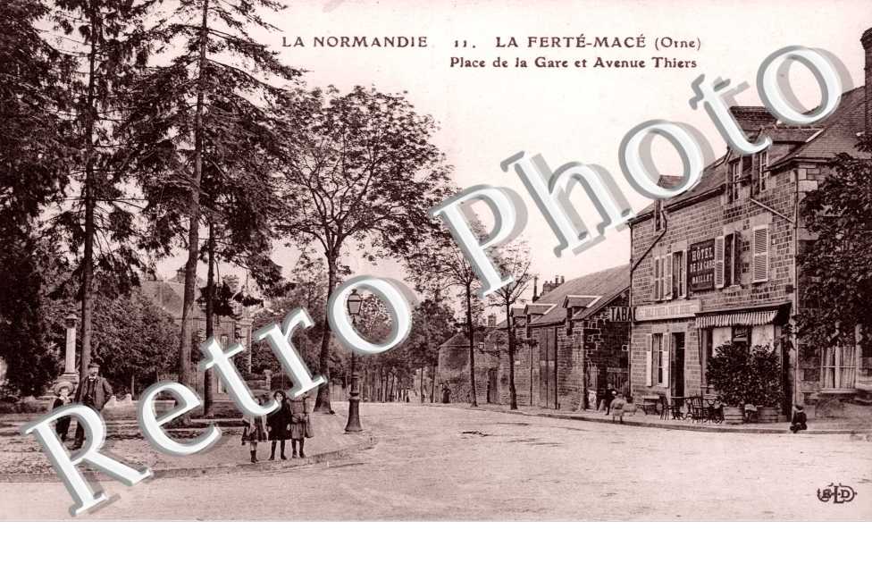 Place de la Gare et  Avenue Thiers