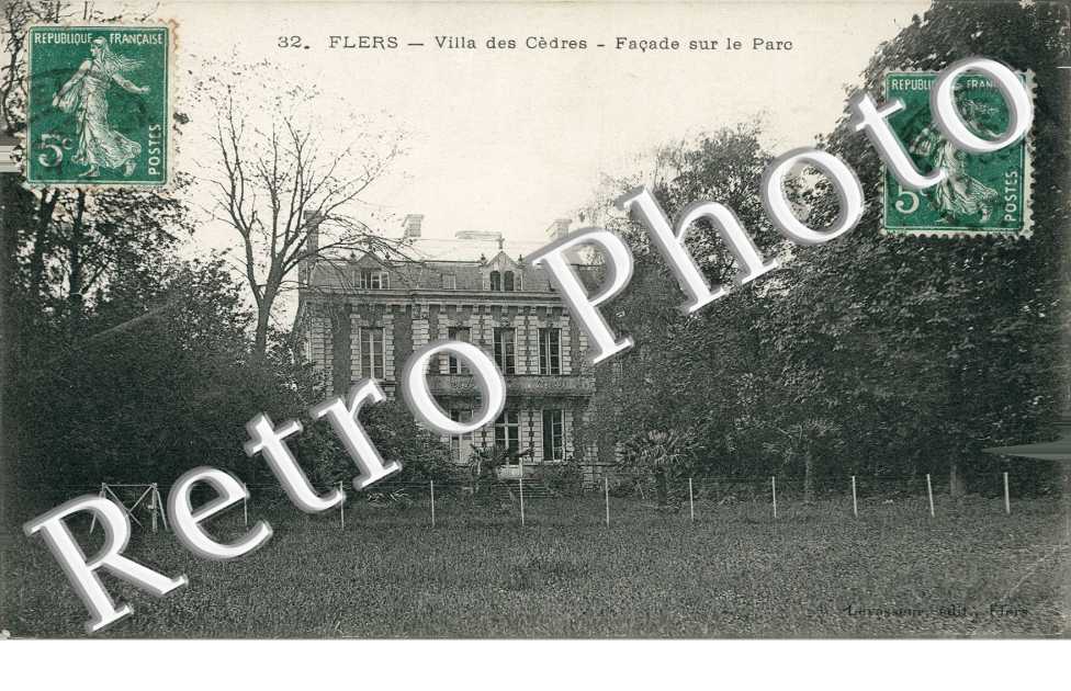 Villa des Cedres  Facade sur le parc