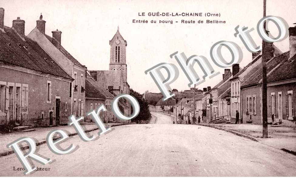 entree du bourg, route de Belleme