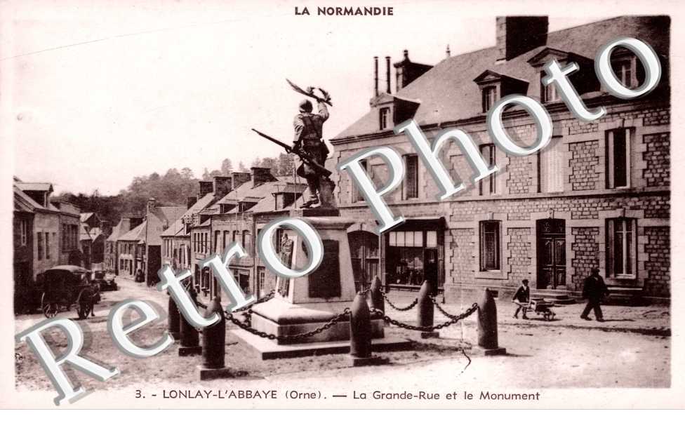 la grande rue et le monument