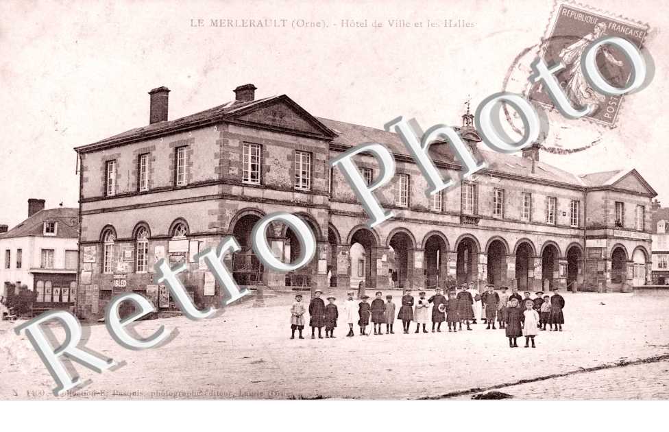 Hotel de Ville et les Halles