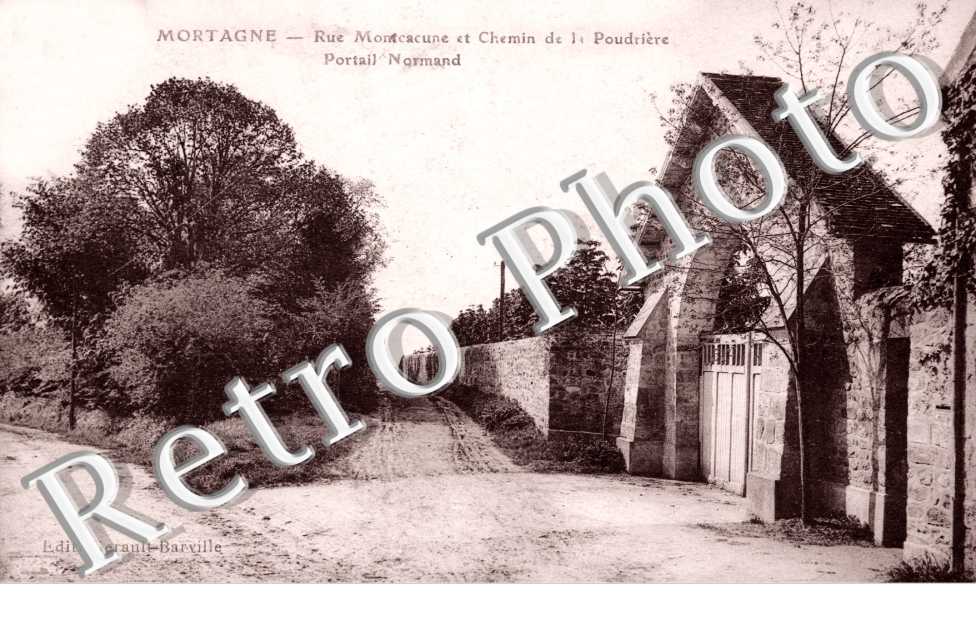 Rue Montcacune et Chemin de la Poudriere, Portail Normand