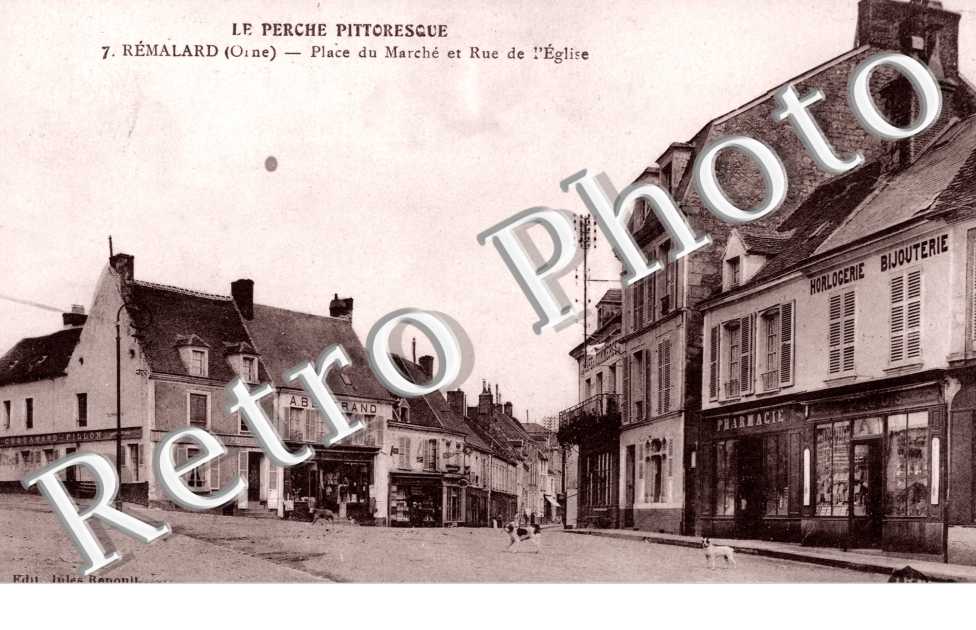 Place du Marche et Rue de l&#039;Eglise