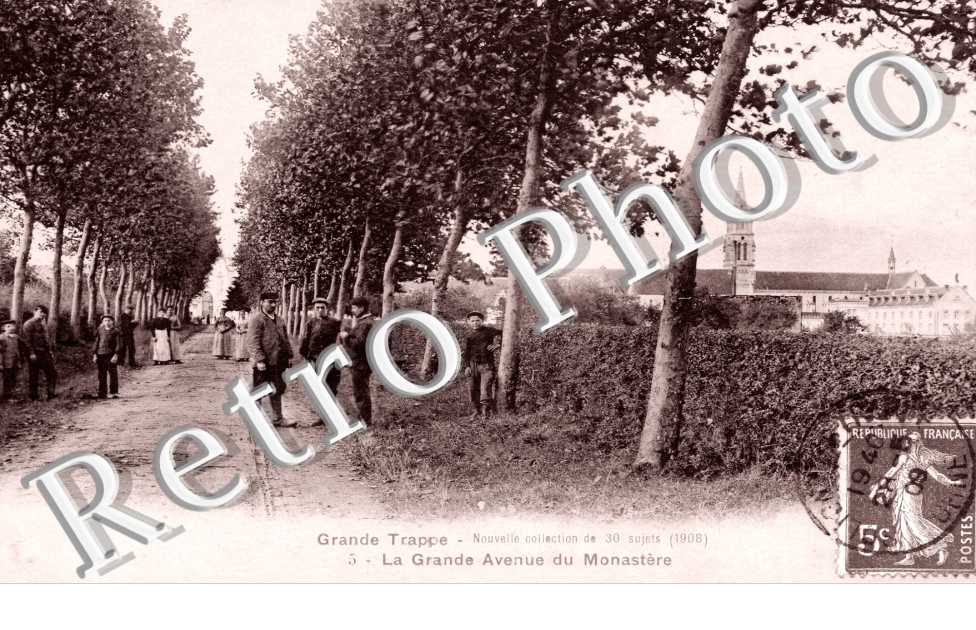 la grande avenue du monastere