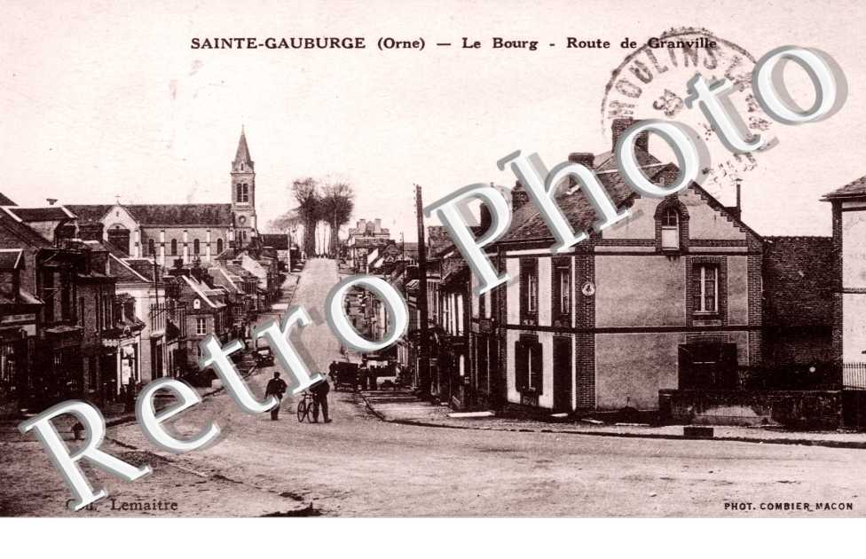 le bourg - Route de Granville