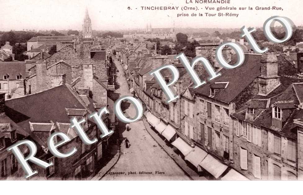 Vue generale sur la Grande Rue prise de la Tour Saint Remy