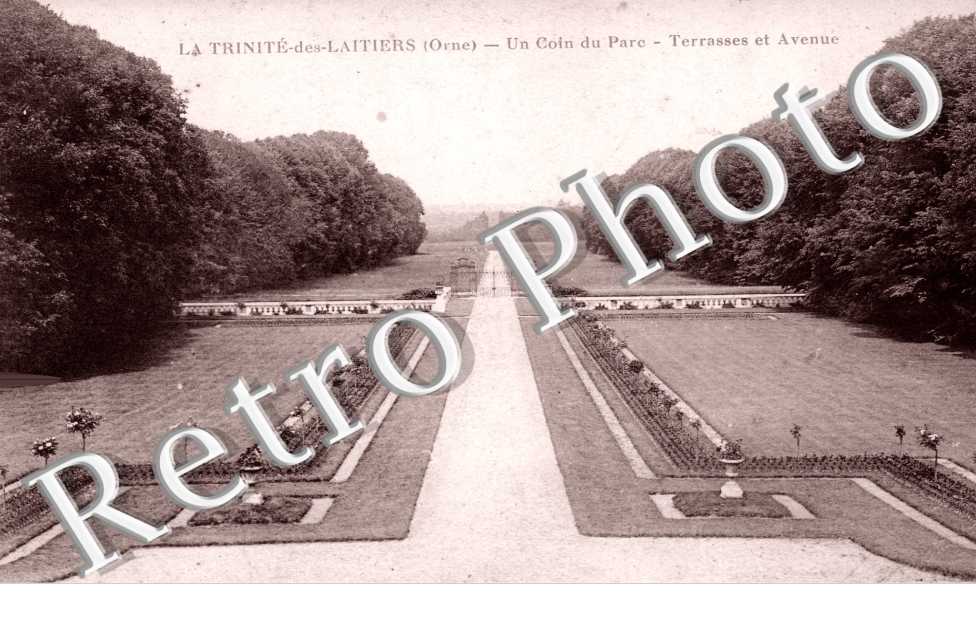 Le Chateau - Un coin du Parc - Terrasses et Avenue