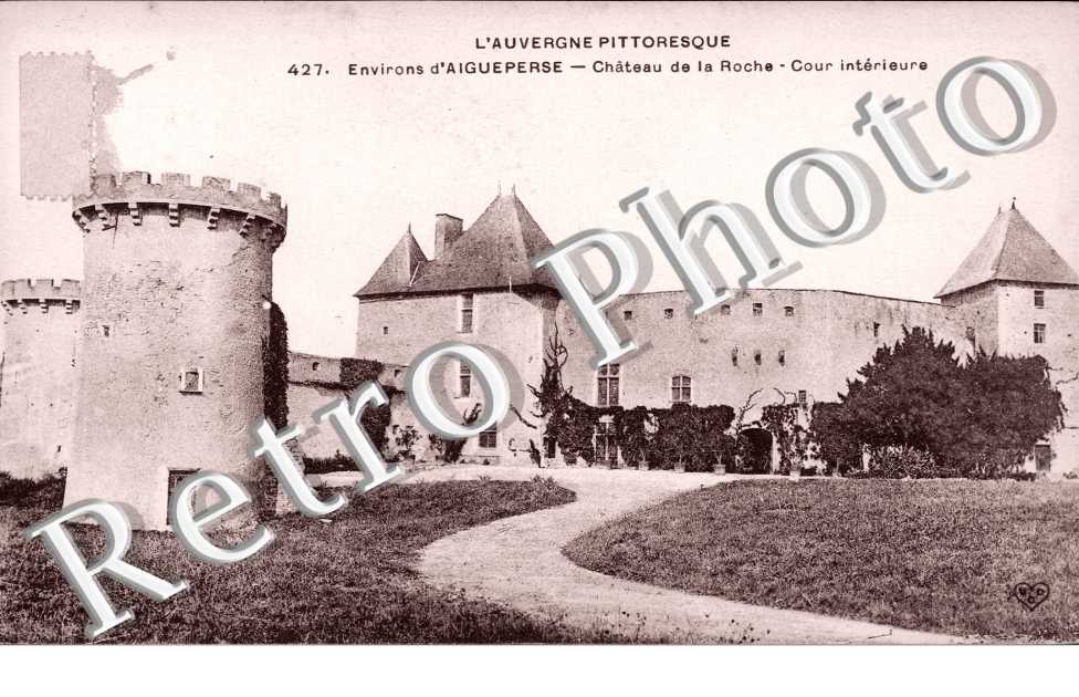 Chateau de la Roche, Cour Interieure