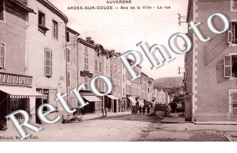 Le Bas de la Ville, La Rue