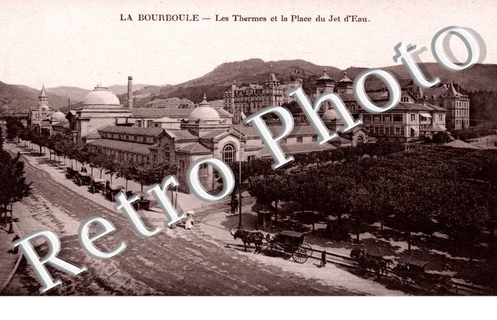 Les Thermes et la Place du Jet d'Eau