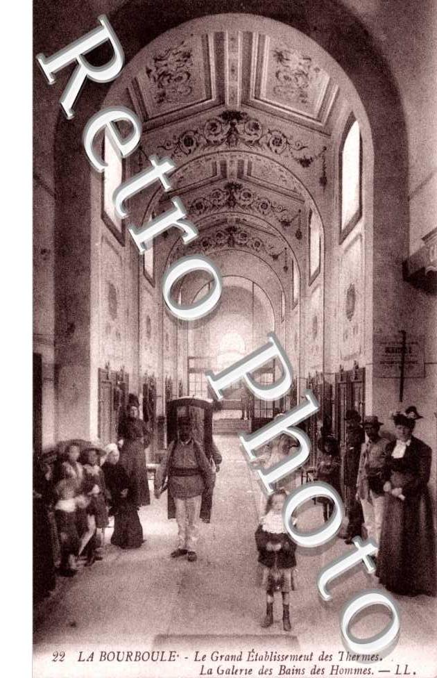 le grand etablissement des thermes La galerie des Bains des hommes
