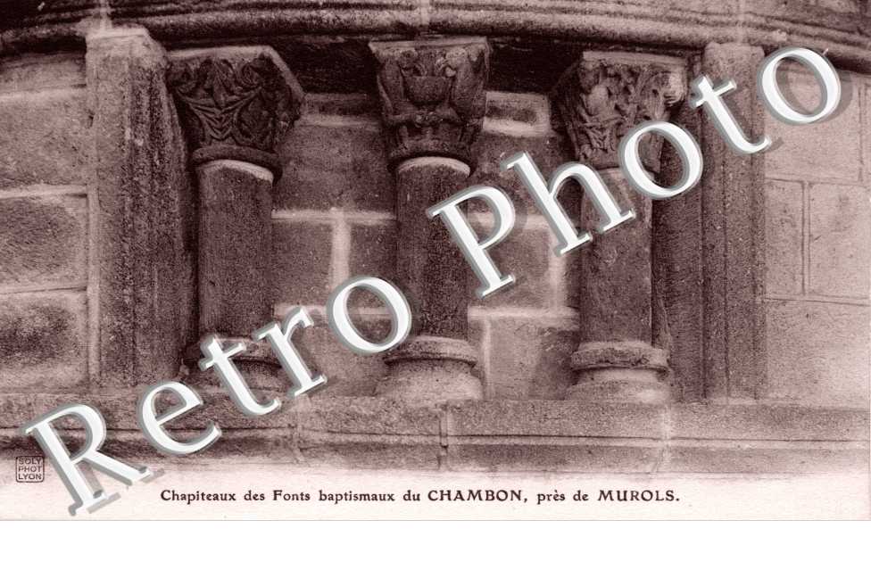 Chapiteaux des fonds baptismaux