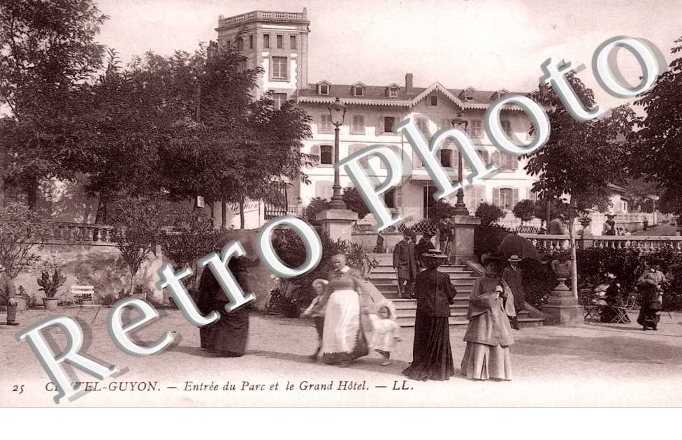Entree du Parc et le Grand Hotel