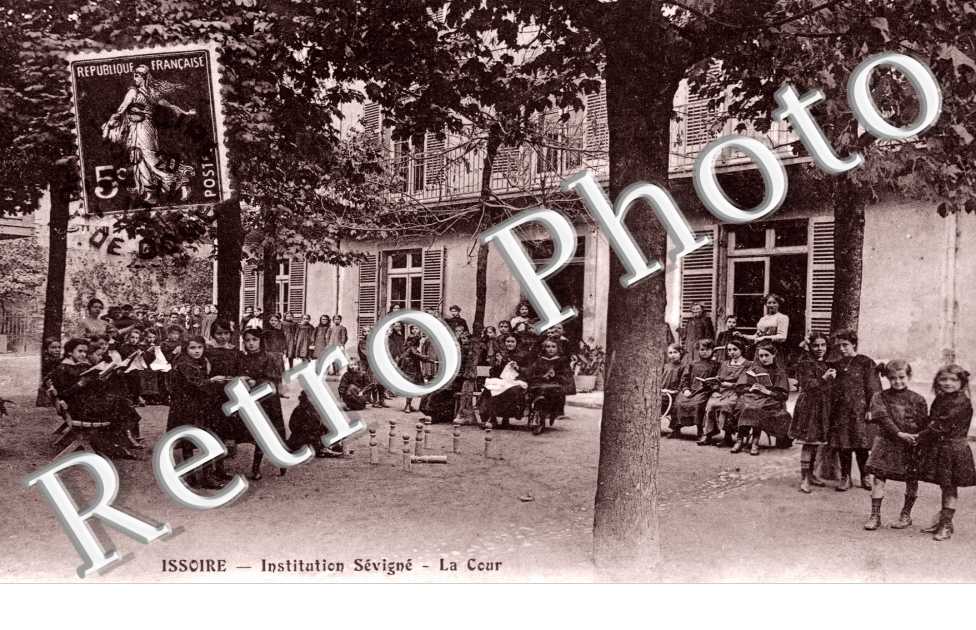 Institution Sevigne, la Cour
