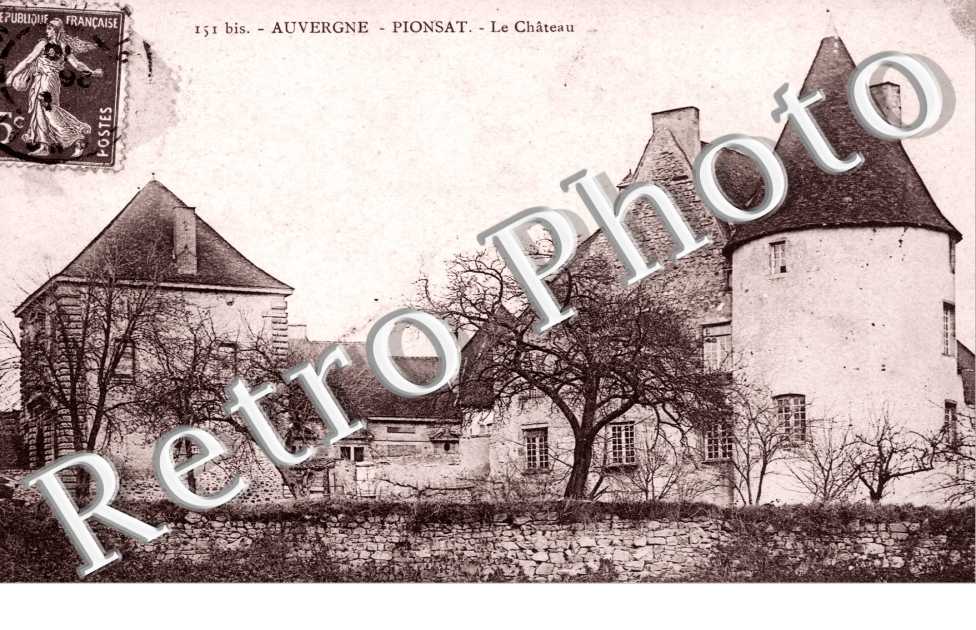 Chateau, cour interieur