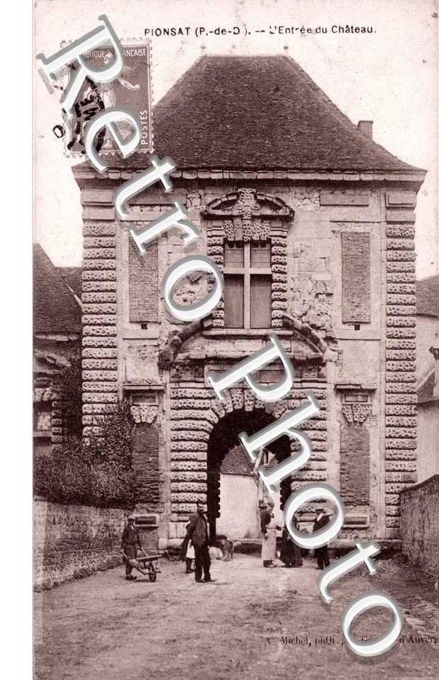 Chateau, cour interieur
