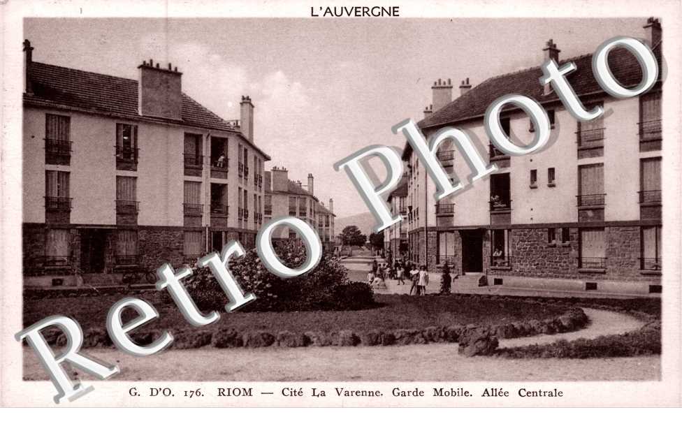 Cite de la Varenne Garde Mobile Alleee centrale