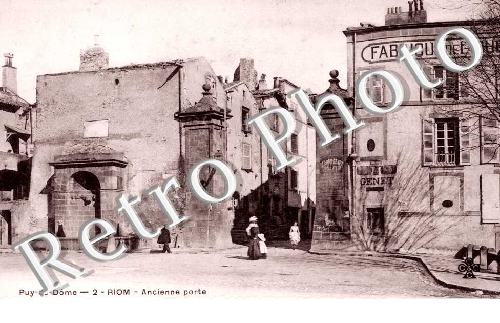 Ancienne Porte de la Ville et Faubourg Mozat