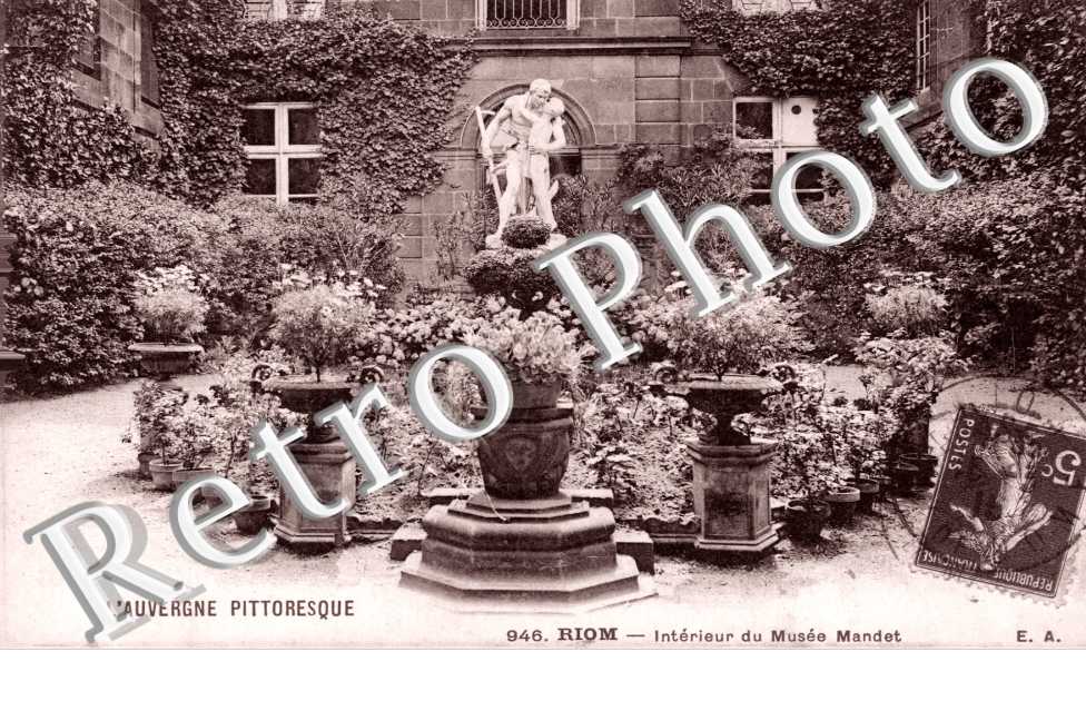 Interieur du Musee Mandet