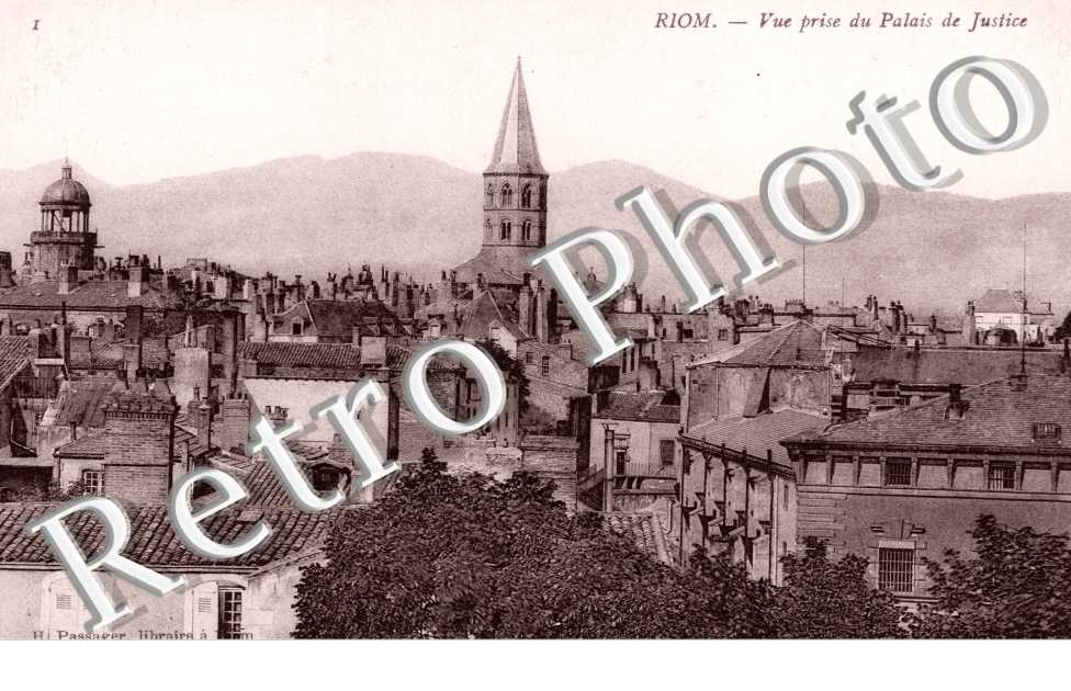 Vue prise du Palais de Justice