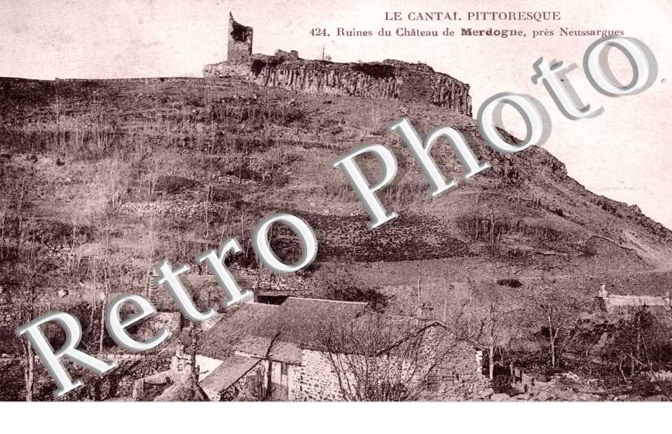 ruines du chateau de Merdogne, pres Neussargues