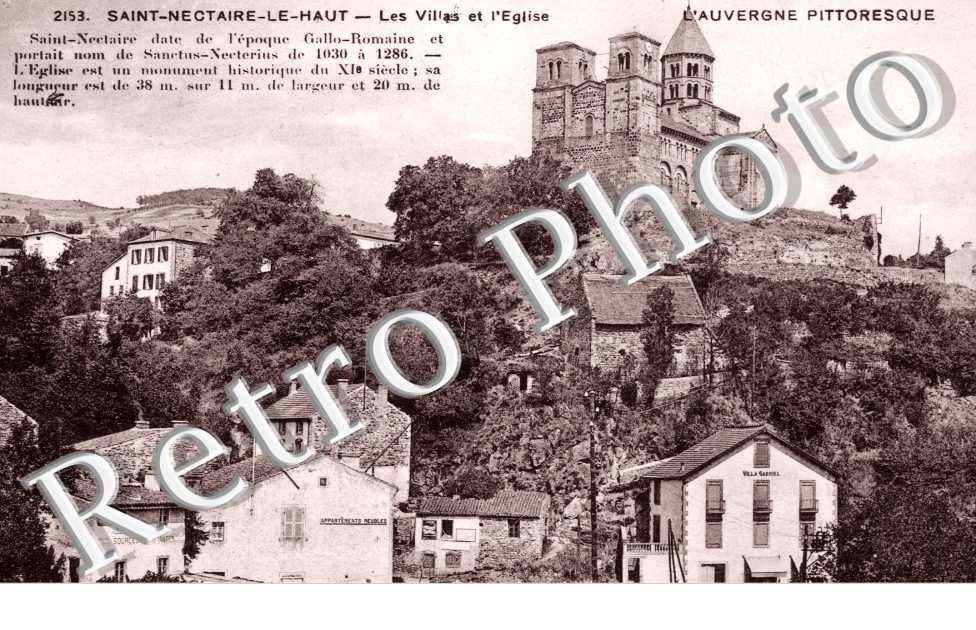 Saint Nectaire le Haut, villas et l&#039;Eglise