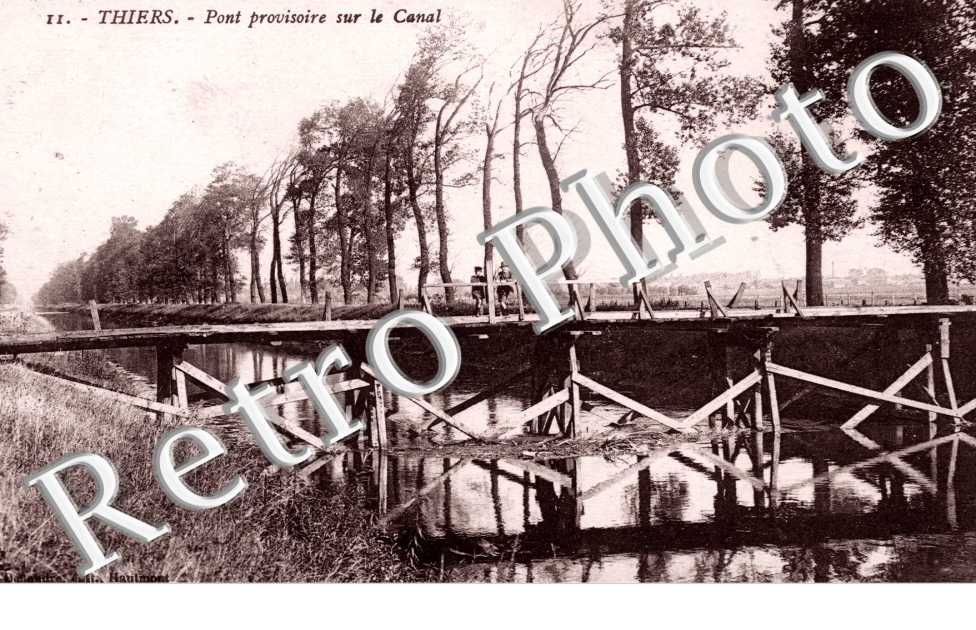 Pont provisoire sur le Canal