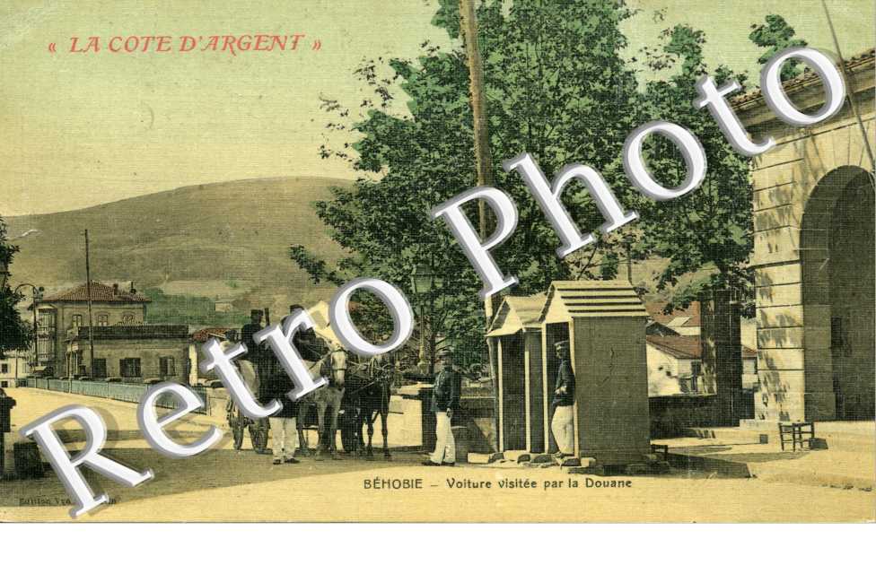 Voiture visitee par la Douane