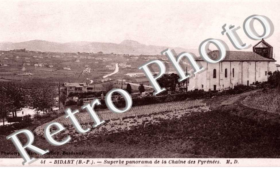 Superbe Panorama de la chaîne des Pyrénées