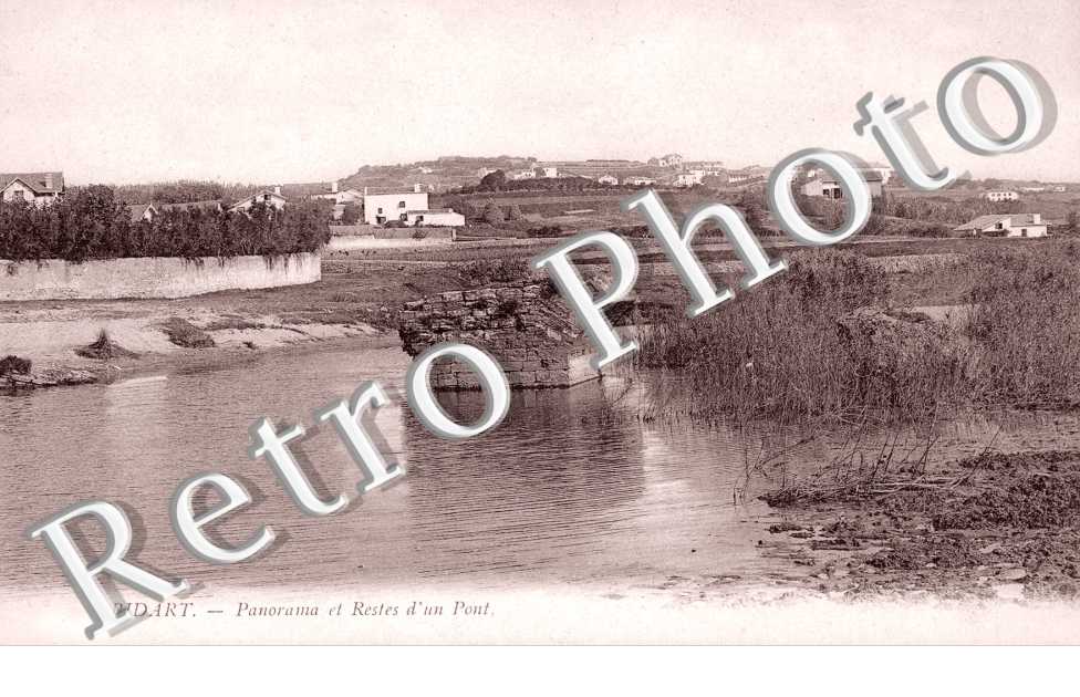 panorama et restes d'un pont