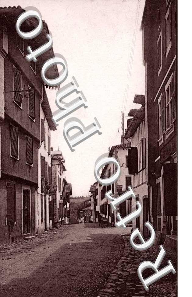 (une rue)