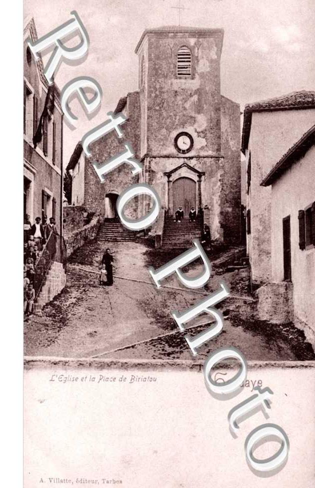 Eglise et place de Biriatou