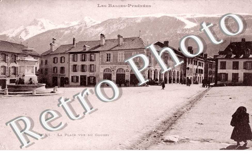 La place vue du Gourzy