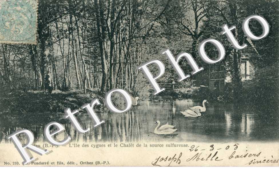 Ile des cygnes et le Chalet de la Source sulfureuse