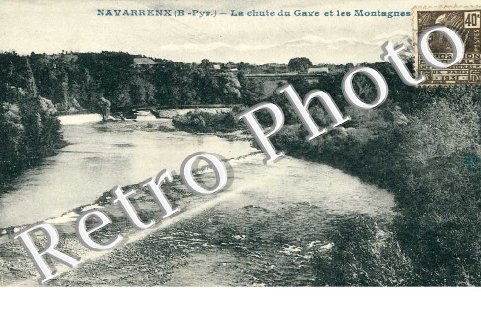 Chute du Gave et les Montagnes
