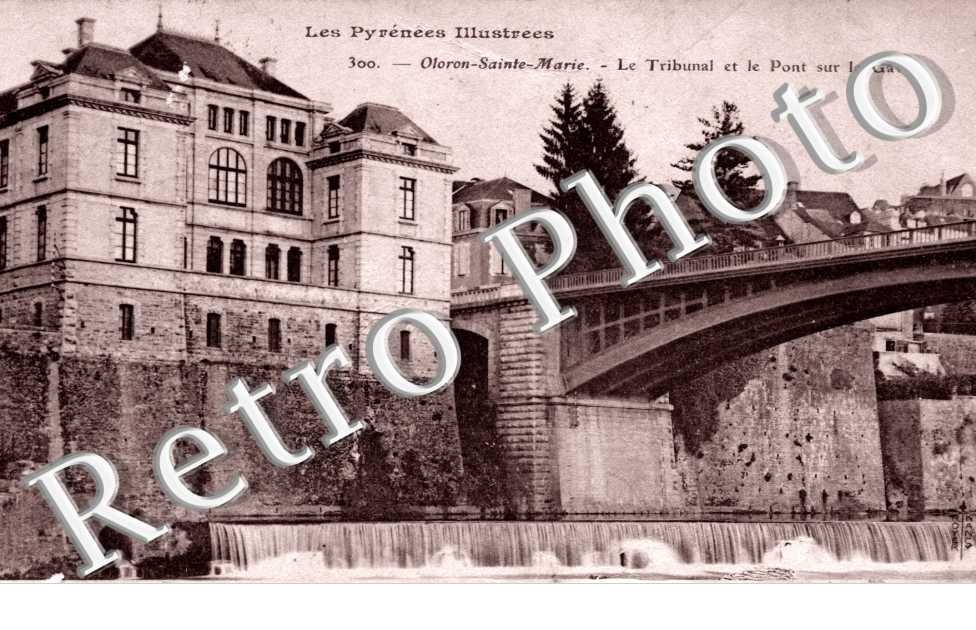 le Tribunal et le pont