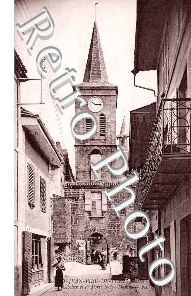 Clocher et la Porte Notre Dame