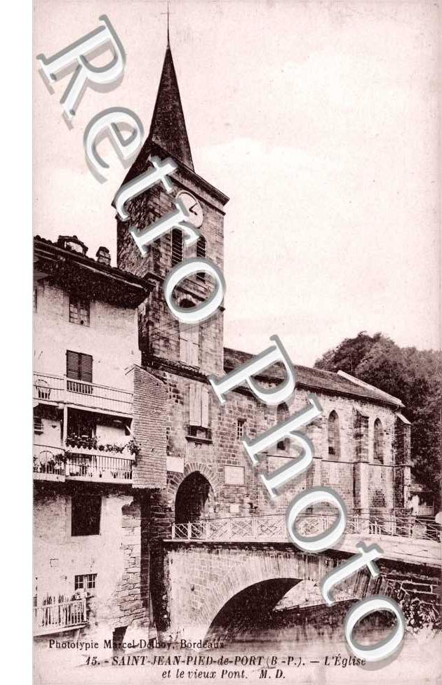 l&#039;eglise et le vieux pont