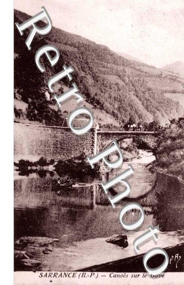 Canoës sur le Gave