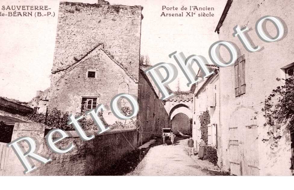 Porte de l&#039;ancien arsenal XIe s
