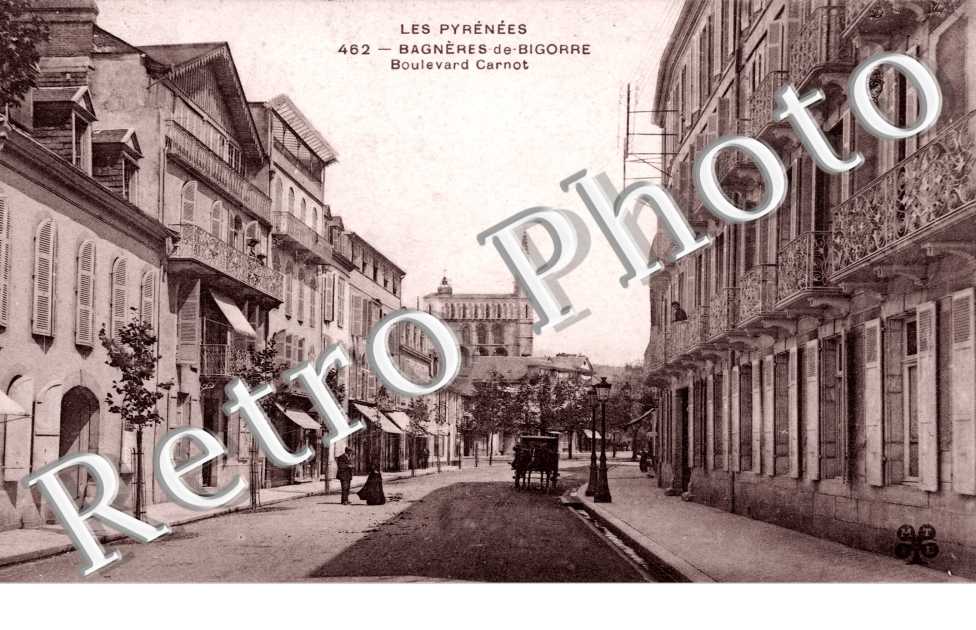 Bagneres-de-Bigorre, le Boulevard Carnot