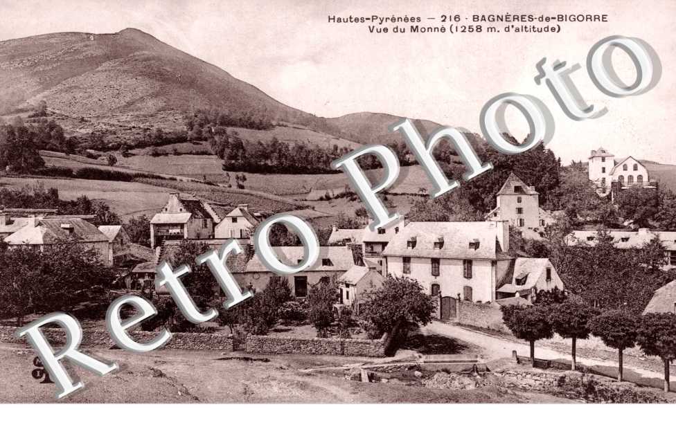 Bagneres-de-Bigorre, Vue du Monne (1258 metres d'altitude)