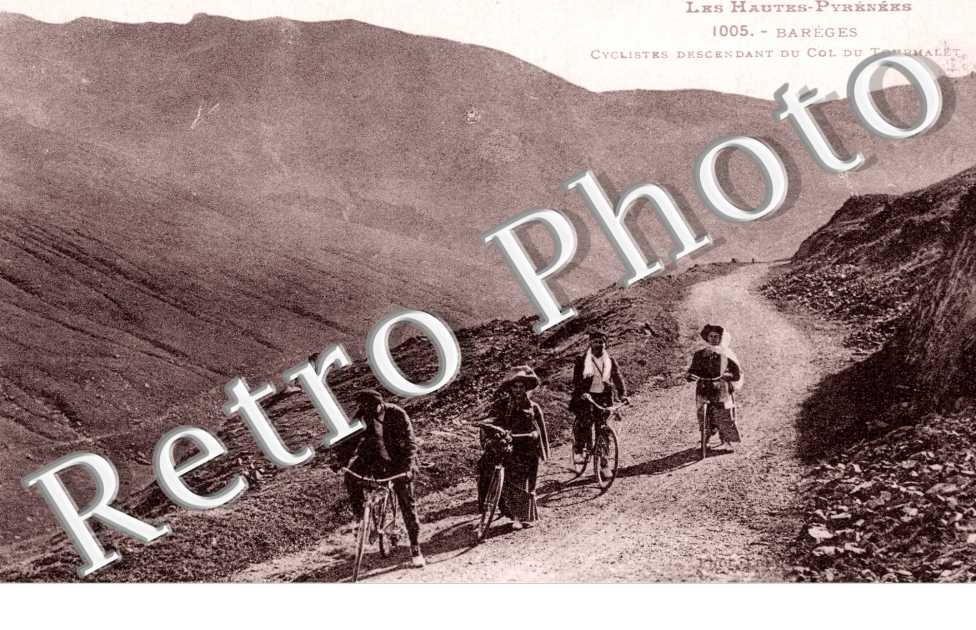 Cyclistes descendant du Col du Tourmalet