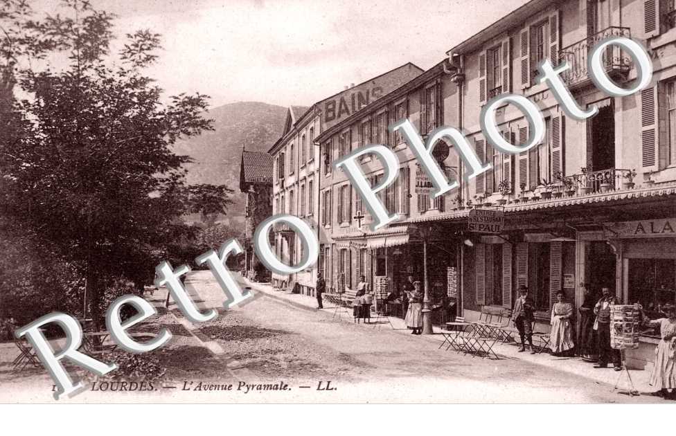 l&#039;Avenue Pyramale