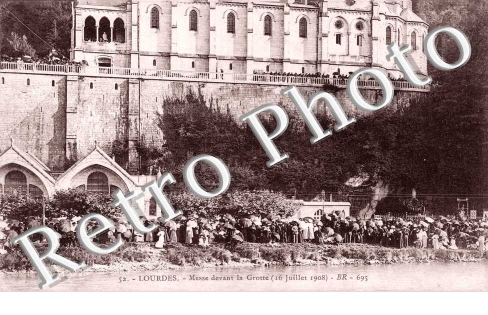 Messe devant la grotte 16 juillet 1908