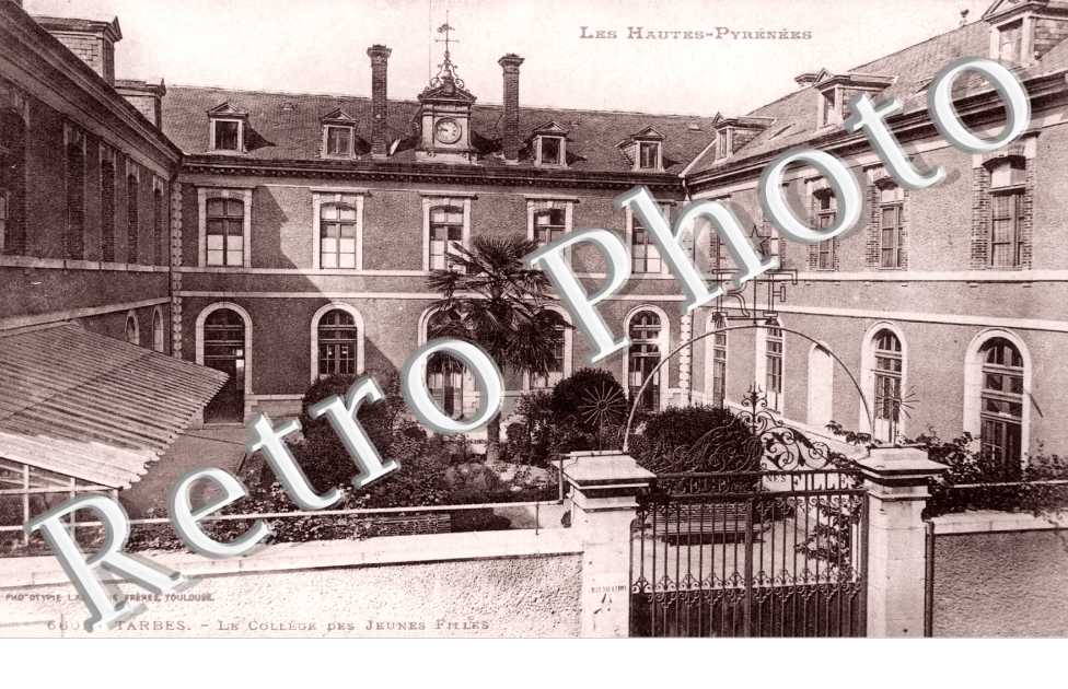 le college des jeunes filles